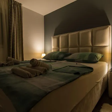 Lea Апартаменты Трогир